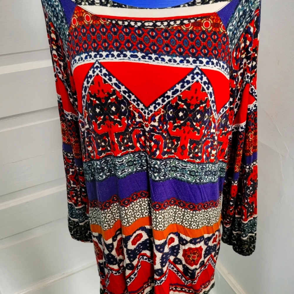 Melissa Paige cold shoulder top